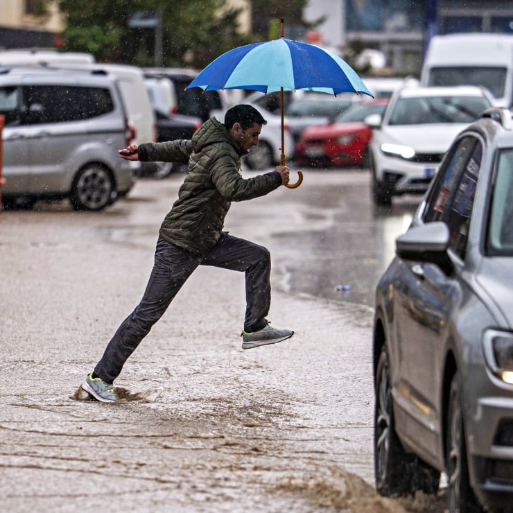 İstanbul dahil 18 il için sağanak yağış uyarısı