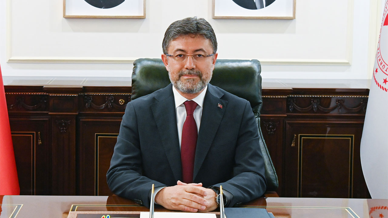 Bakan Yumaklı’dan orman yangınları açıklaması: Tehlike henüz geçmiş değil