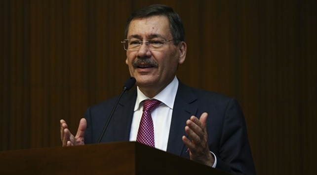 Melih Gökçek’e soruşturma açıldı: ‘Yurt dışına kayıt dışı para aktardı’ iddiası