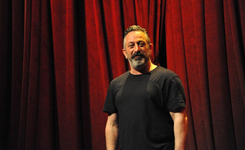 Cem Yılmaz hastaneye kaldırıldı