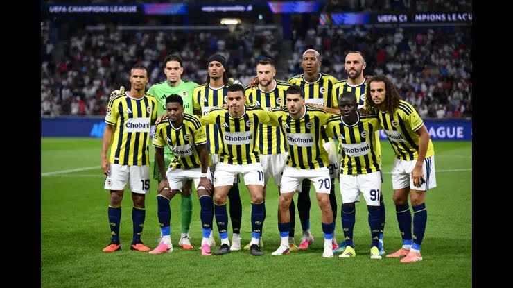Fenerbahçe, Lyon engelini aştı: 18 yıl sonra Şampiyonlar Ligi’nde