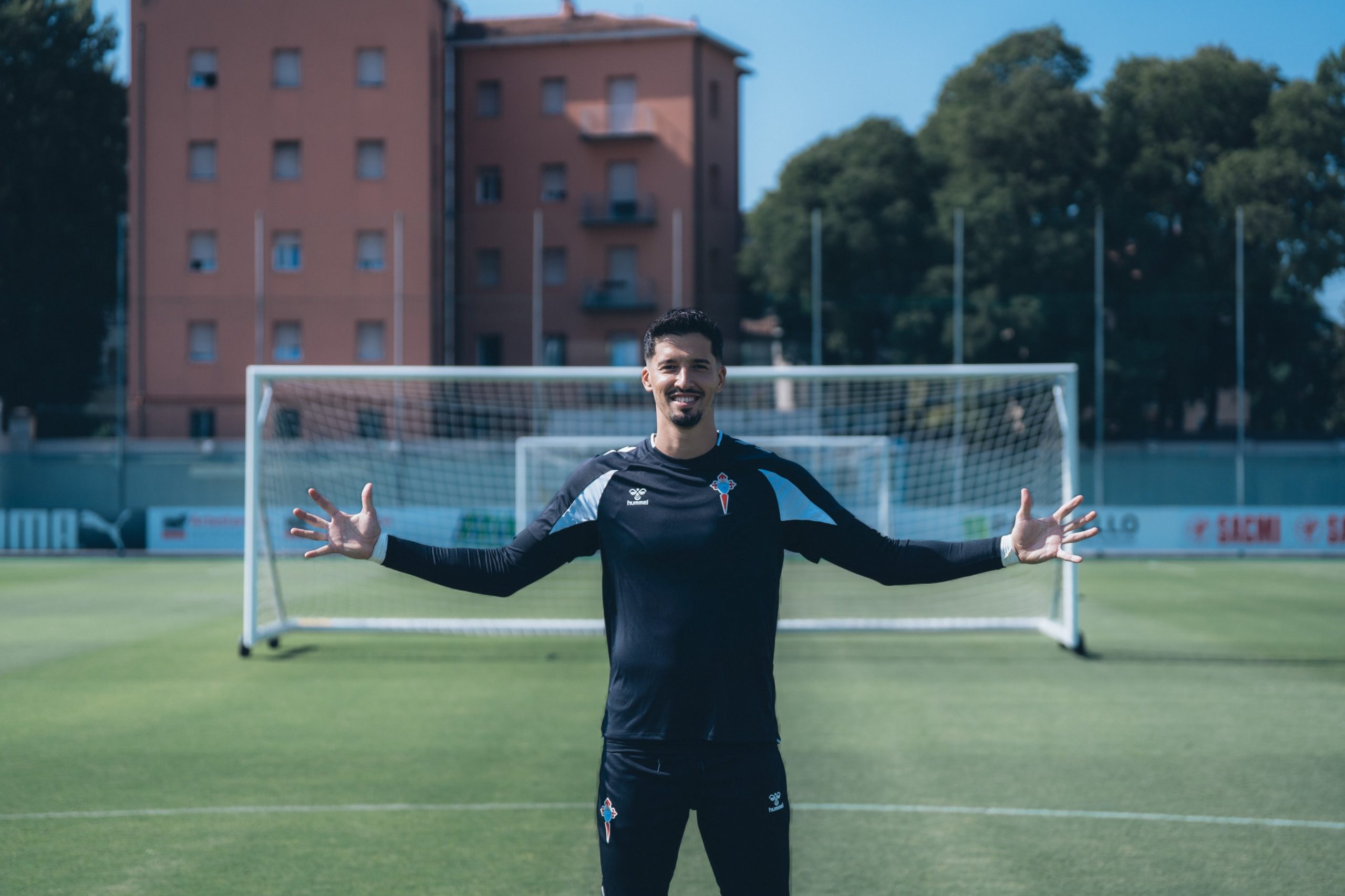 Celta Vigo transferi ünlü video ile duyurdu: Altay Bayındır, İspanya’da