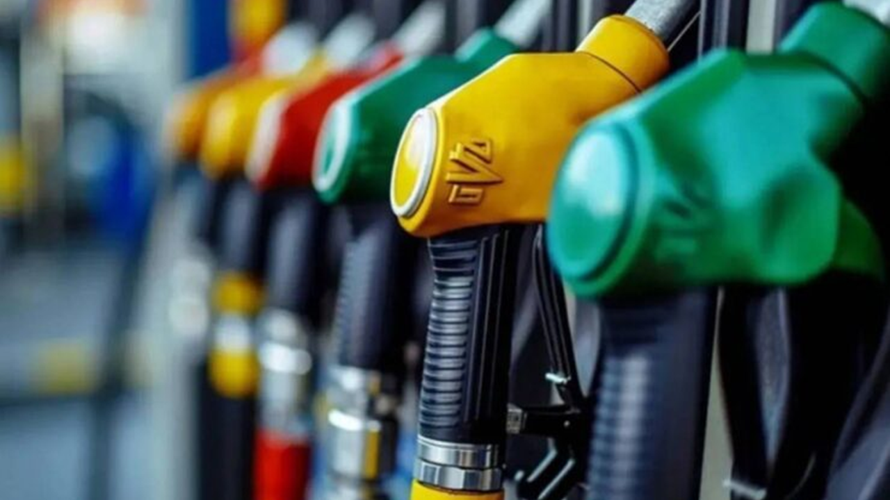 Benzine bu gece bir zam daha: Tabelalar yine değişecek
