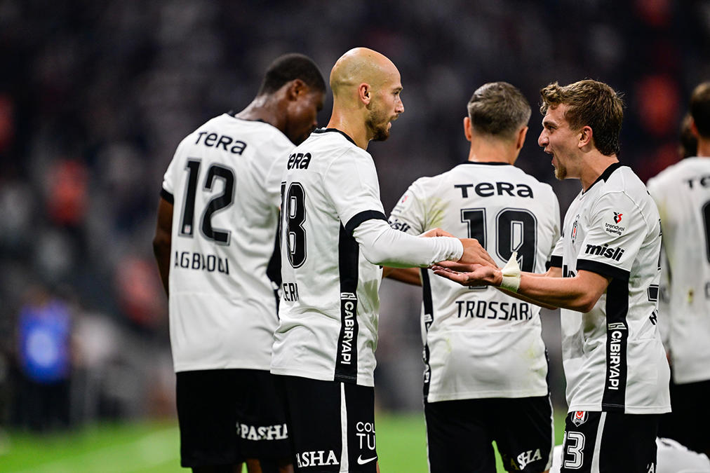 Beşiktaş 3 puanla başladı: Tek gollü galibiyet