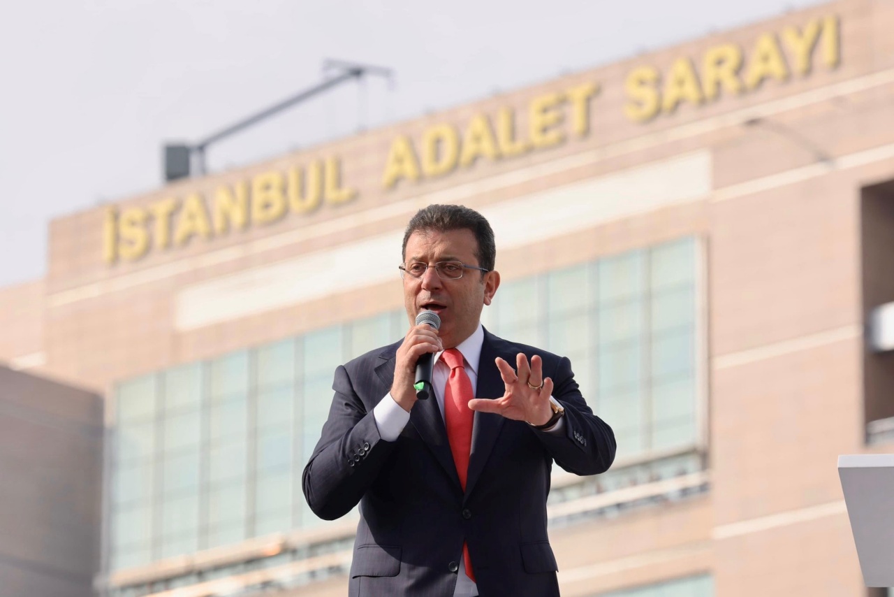Özgür Özel açıkladı: İmamoğlu’nun dava savunması kitabı basılmadan toplatıldı
