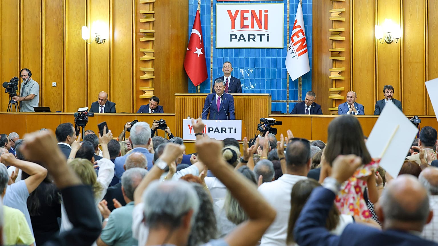 28 ilde CHP’li belediye başkanı kalmadı: Yeni Partili Tüzün paylaştı