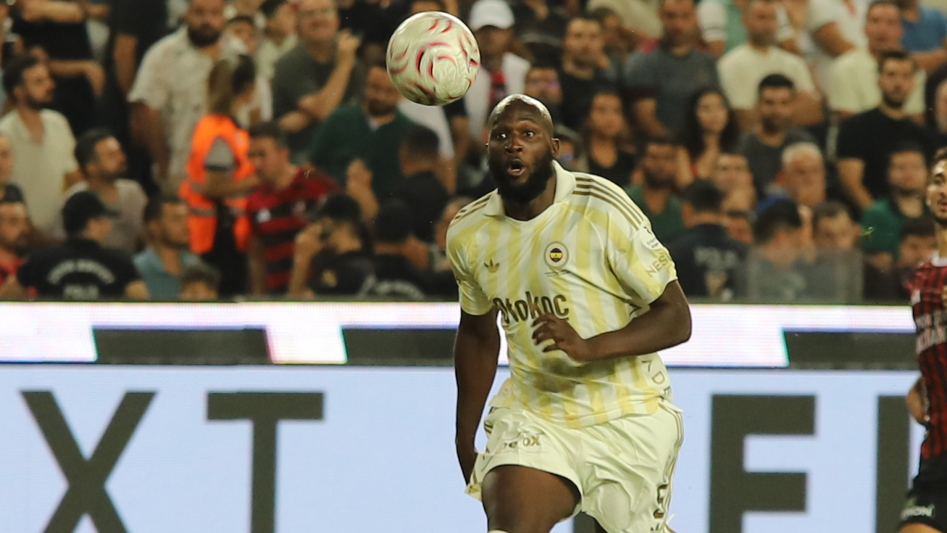 Fenerbahçe, Antep’te kayıp: Zirveyle puan farkı 6 oldu