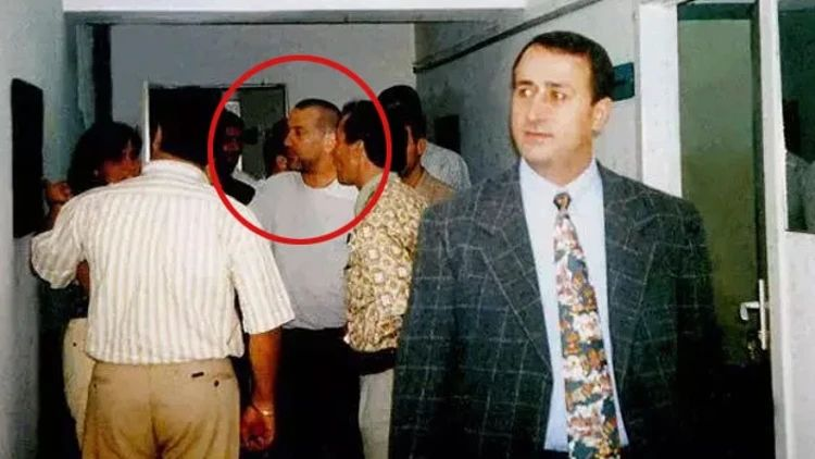 Robert De Niro’dan İstanbul itirafı: ‘Polis yeleği giyip gece kulübü baskınına katıldım’