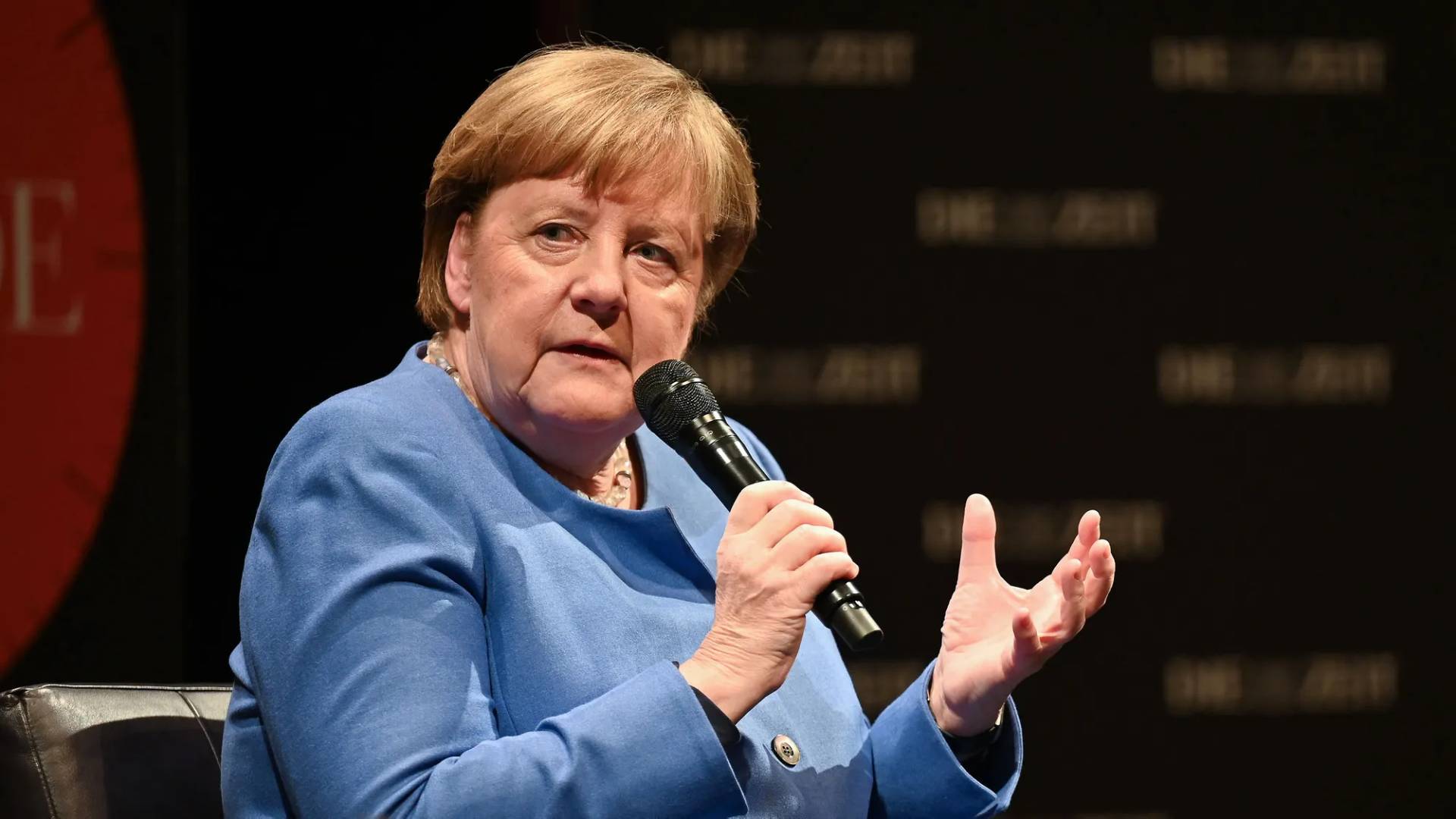 Merkel’den AfD yorumu: ‘Kalbim kan ağlıyor’