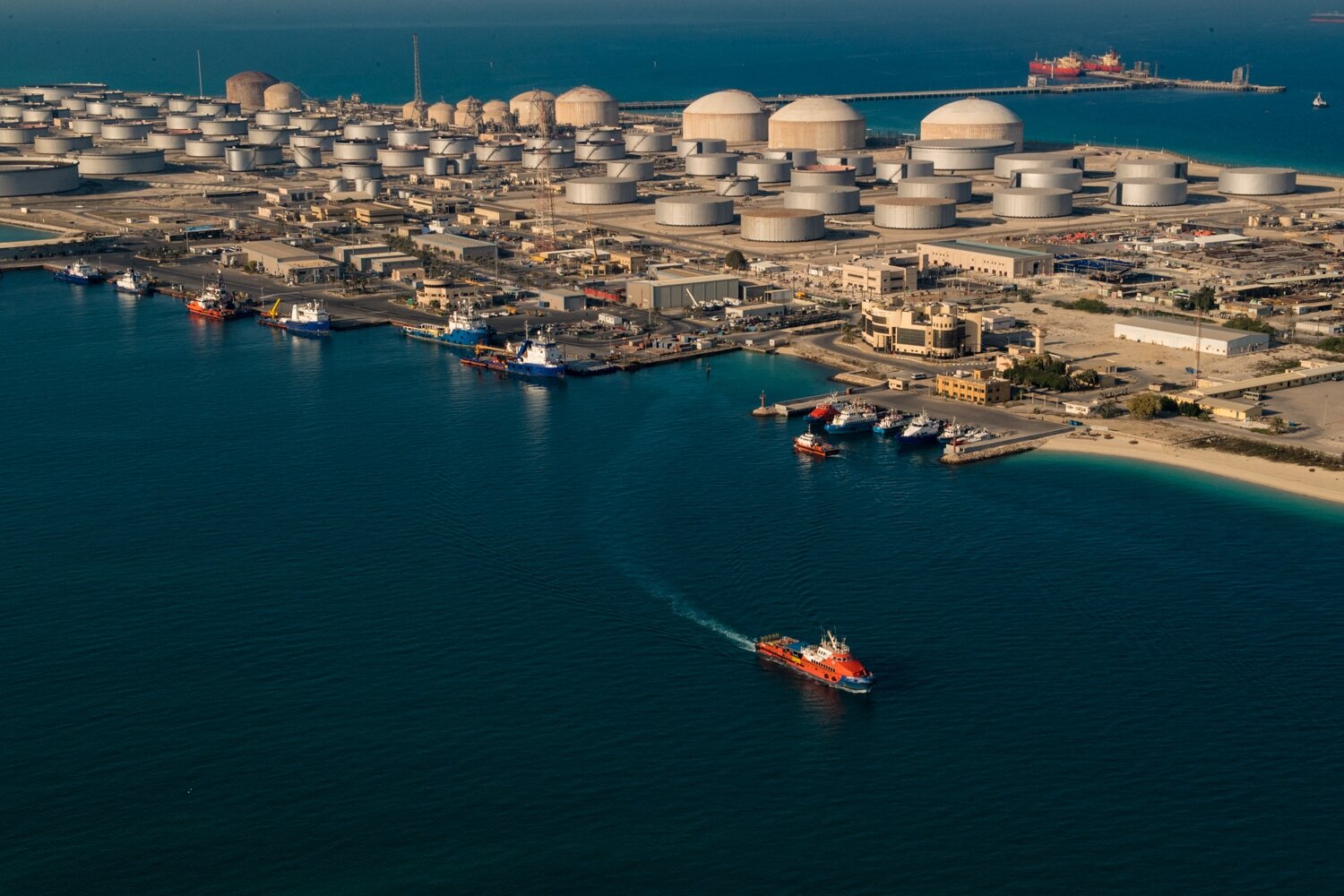 Husiler Aramco tesisini vurdu: Suudi Arabistan’a balistik füzeli saldırı