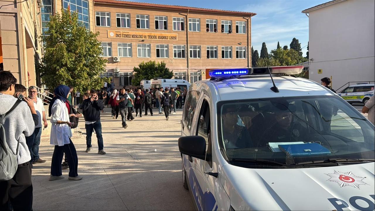 Manisa’daki okul saldırganı 600 liraya fişek aldı, odasında gamalı haç bulundu