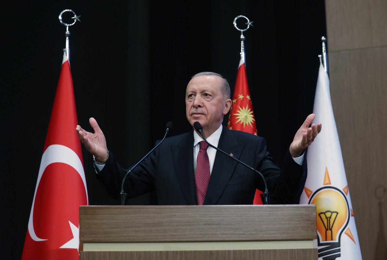 Erdoğan’dan AK Partililere, ‘Nefsine yenik düşenle vedalaşırız’ mesajı