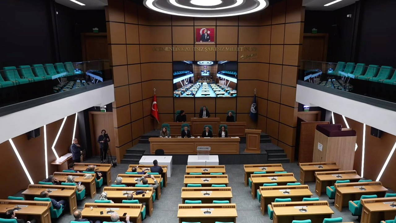 Üsküdar Belediyesi Başkanvekili seçimi ertelendi: CHP’li üyeler gözaltındaydı