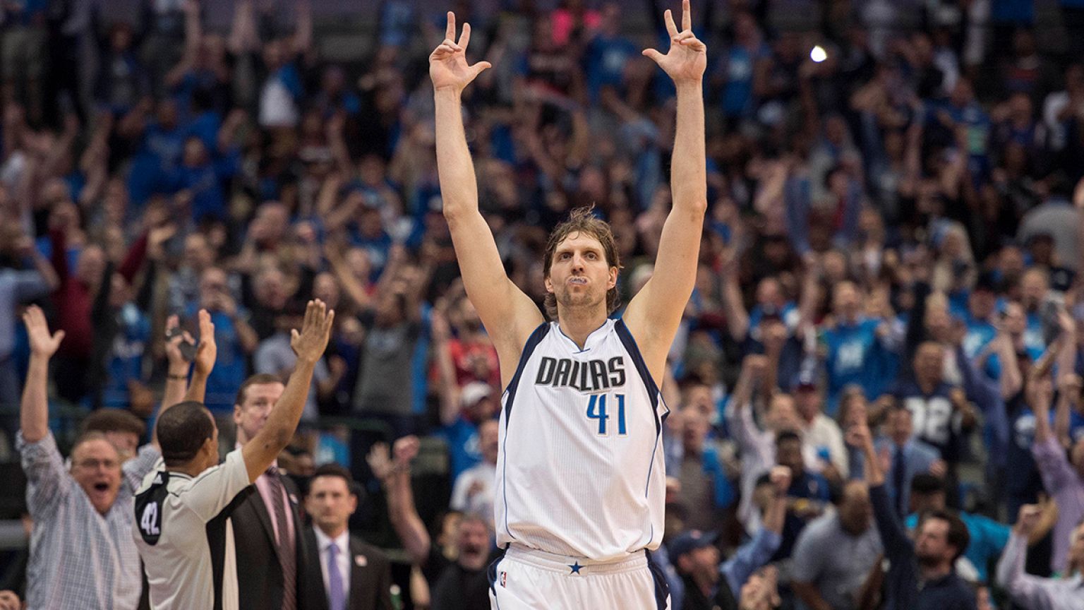 Dallas Mavericks’te Dirk Nowitzki heyecanı: ‘Bazı görüşmeler yaptık’