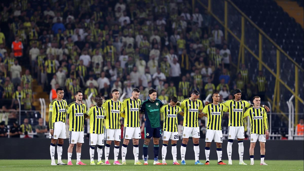 Fenerbahçe Şampiyonlar Ligi’ne 1 puanla başladı: 18 yıl sonra döndü