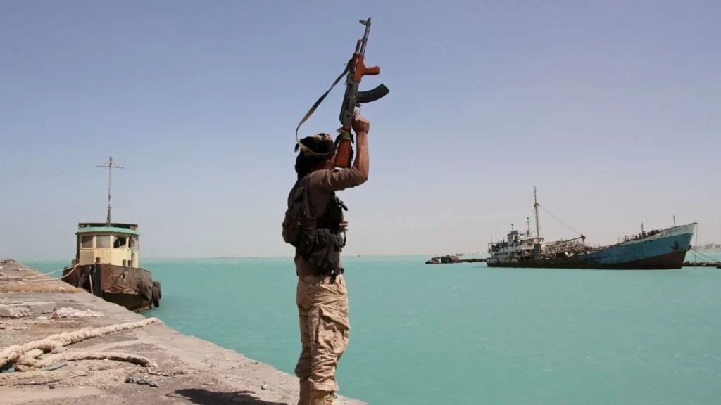 Husiler, Yemen’in Kızıldeniz kıyılarını ele geçirdi: Babülmendep’te petrol endişesi