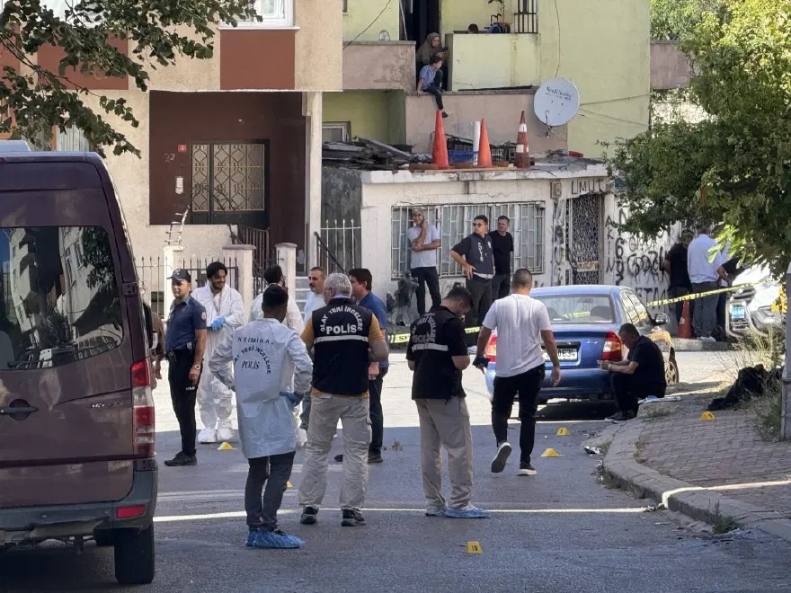 Maltepe’de kiracı, iki ev sahibini öldürdü: Özel harekat müdahale etti