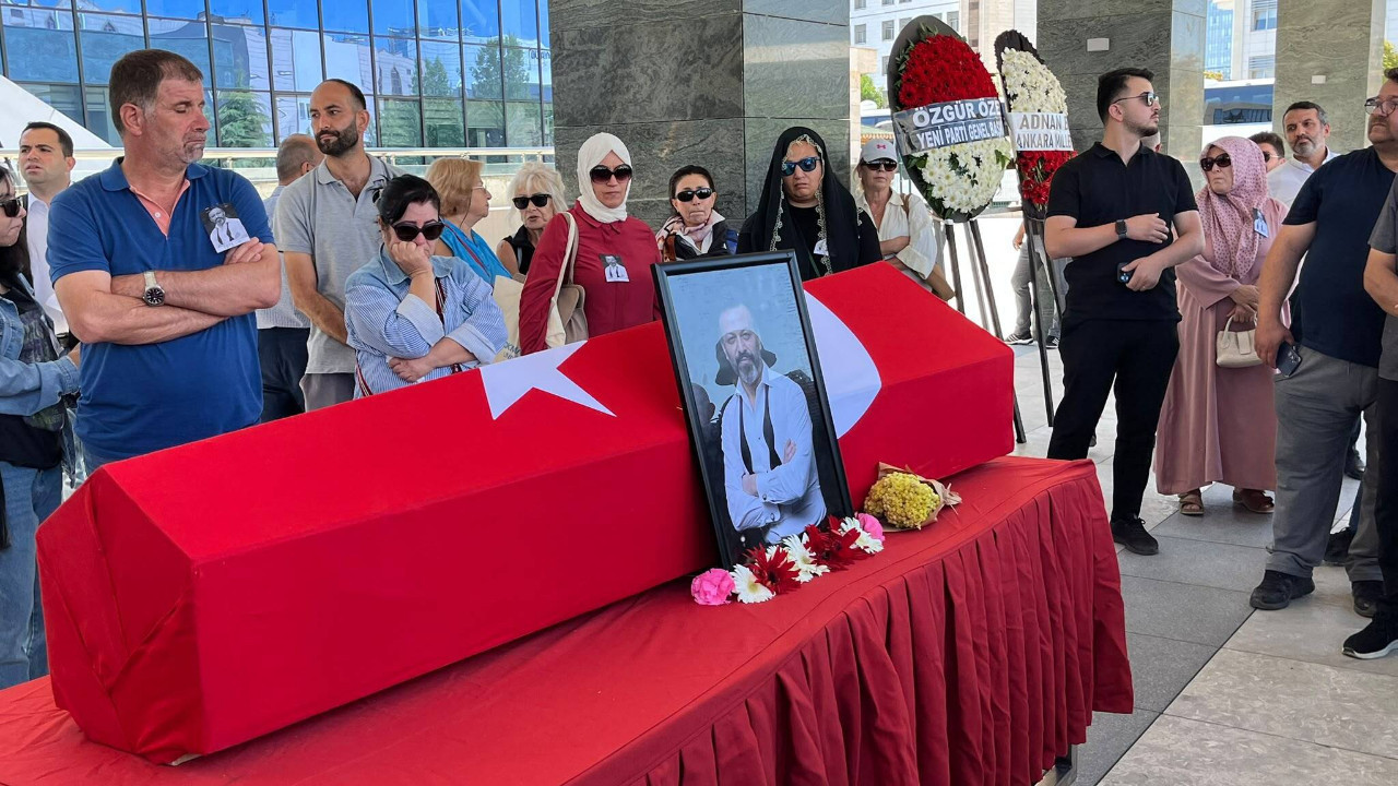 Oyuncu Serhat Kılıç, Ankara’da defnedildi