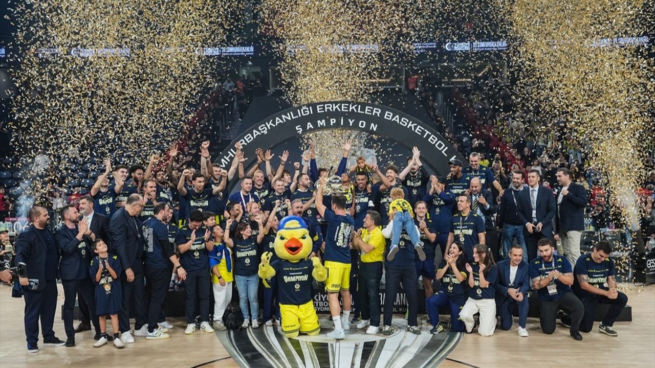Cumhurbaşkanlığı Kupası Fenerbahçe’nin: Beşiktaş’ı 72-59 mağlup etti