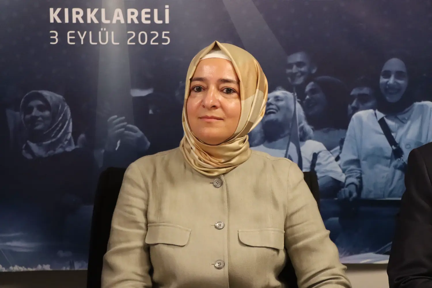 Fatma Betül Sayan Kaya istifa etti