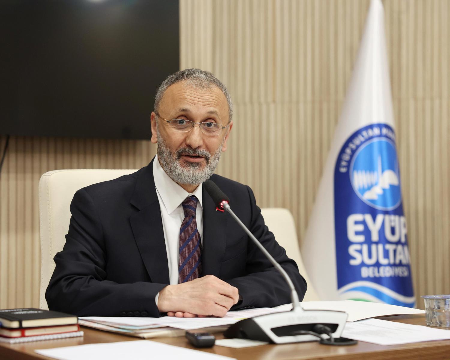 Eyüpsultan Belediyesi’ne operasyon: Başkan Özmen dahil 28 kişi gözaltında