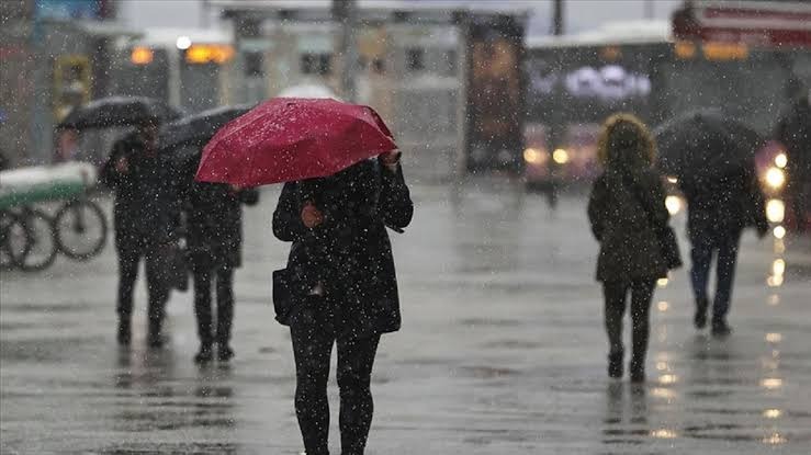 İstanbul’da sıcaklık 10 derece düşecek: Meteoroloji’den uyarı