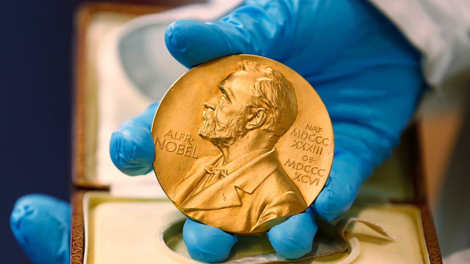 2026 Nobel Tıp Ödülü sahiplerini buldu: Üç isme birden verildi