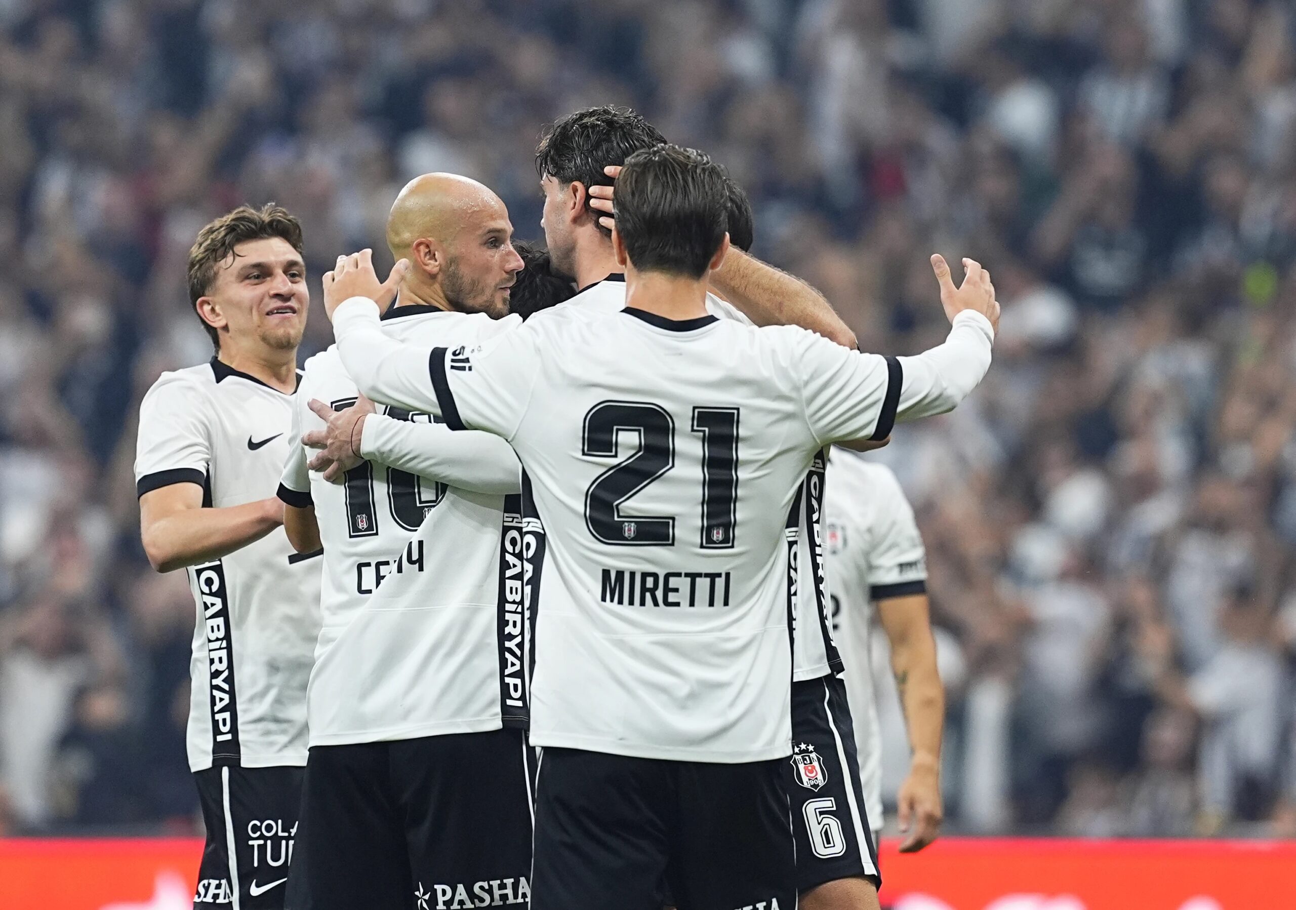 Beşiktaş, Kocaelispor’u 2-1’le geçti: İkinciliğe yükseldi
