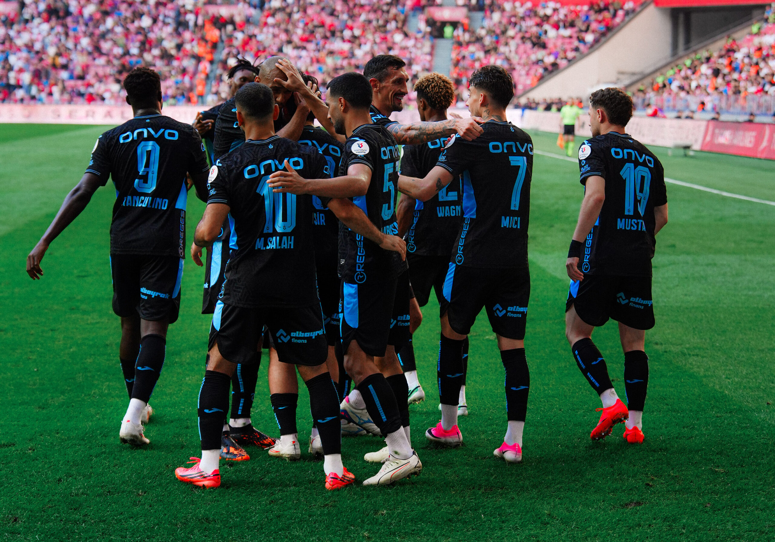 Karadeniz derbisinde kazanan Trabzonspor: Samsunspor’a 13 dakikada 3 gol