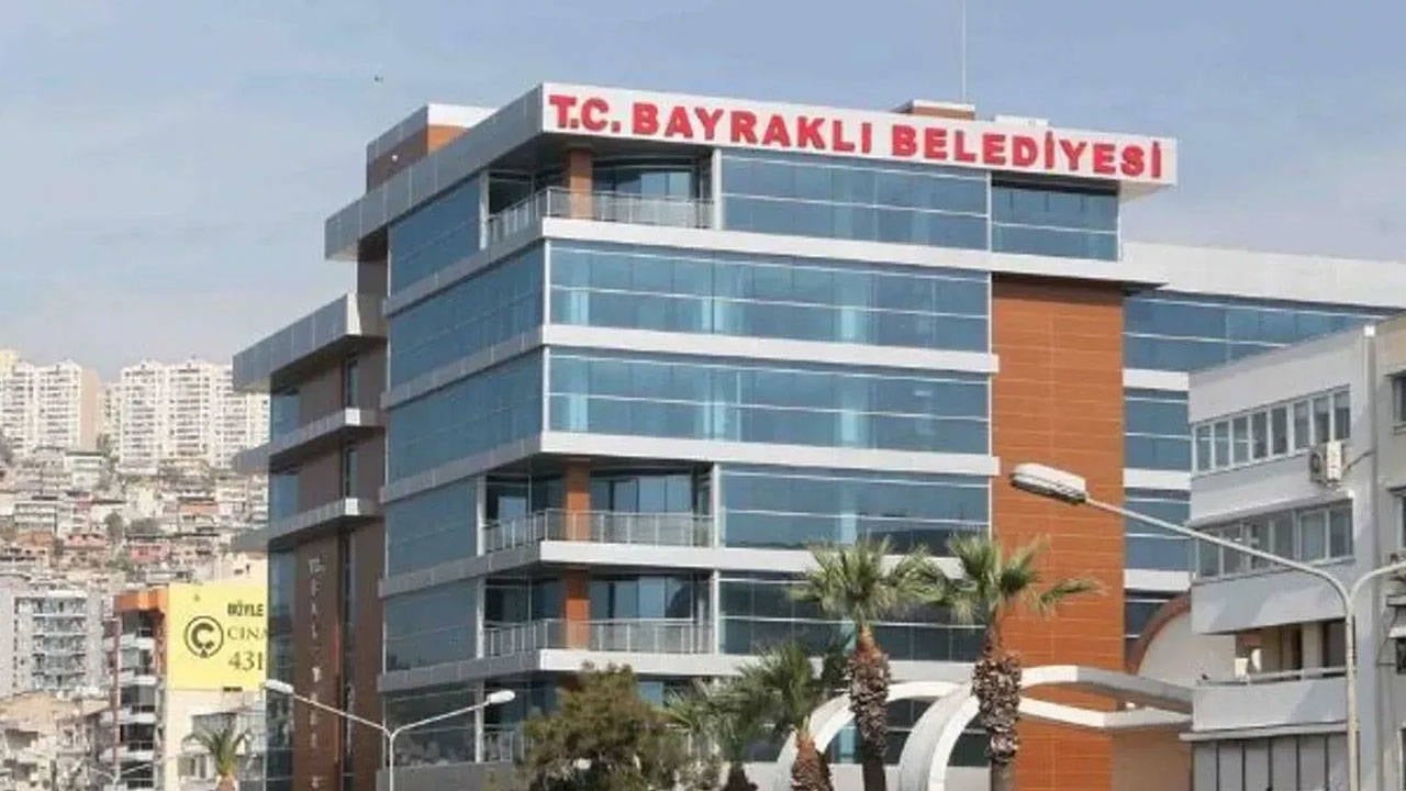 İzmir’de Bayraklı Belediyesi’ne operasyon: 45 kişi gözaltına alındı