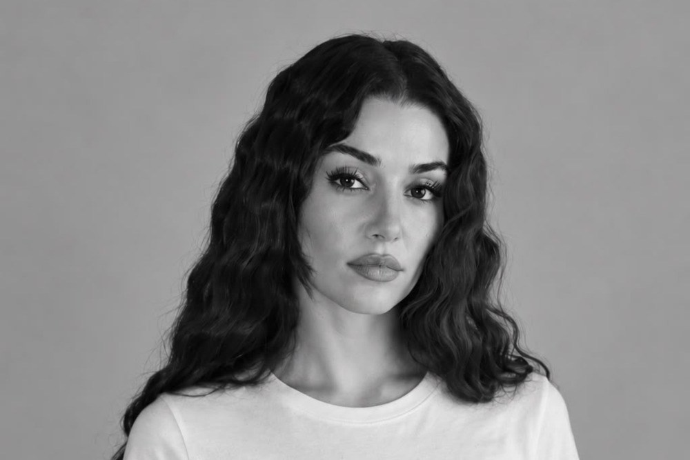 Hande Erçel, İranlı yönetmen Nader Saeivar’ın yeni filminde başrolde